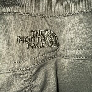 The North Face Ruched Jogger Pants Women's Small Olive Hiking Capri